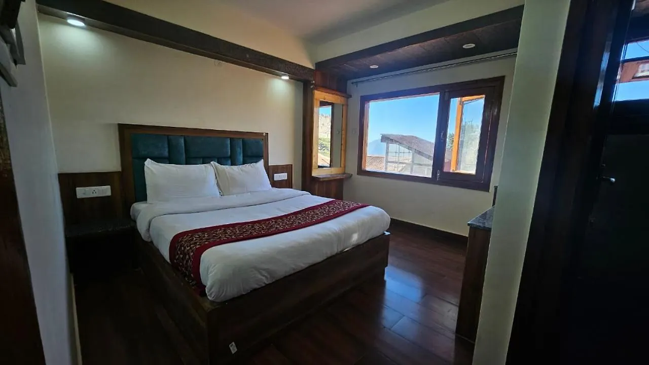 ** Hotel The New Pankaj-Newly Renovated-Near Mall Road- Free Pickup From Railway Station Simla India