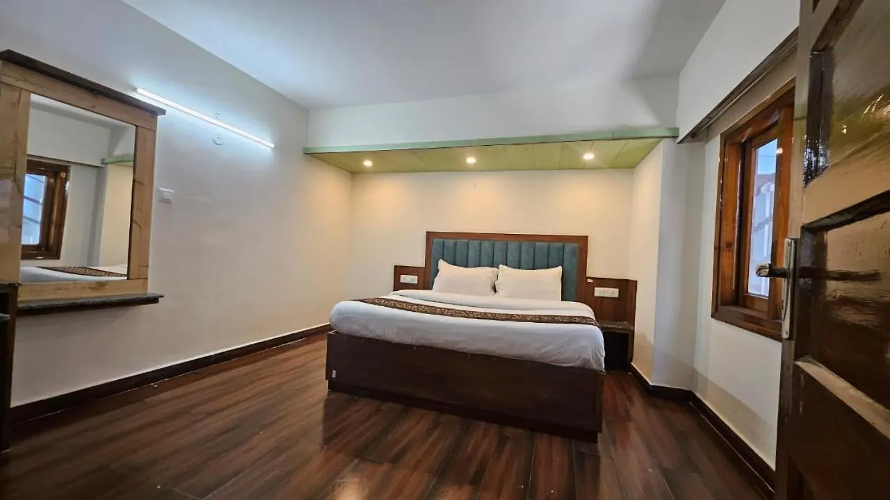 The New Pankaj-Newly Renovated-Near Mall Road- Free Pickup From Railway Station Simla Shimla